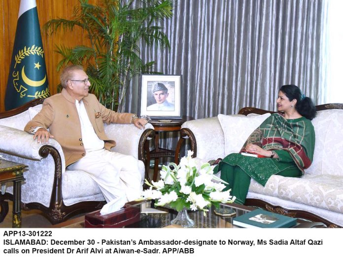 APP13-301222President-Islamabad
