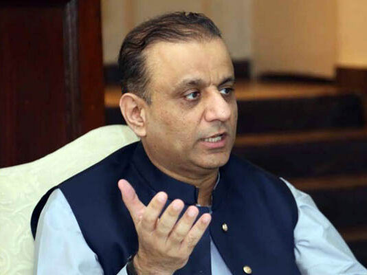aleem-khan-1-534x400