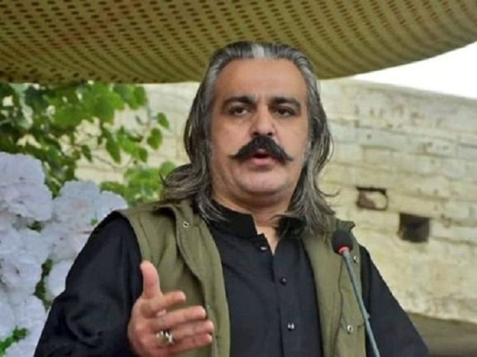 Ali_Amin_Gandapur-e1621595140338